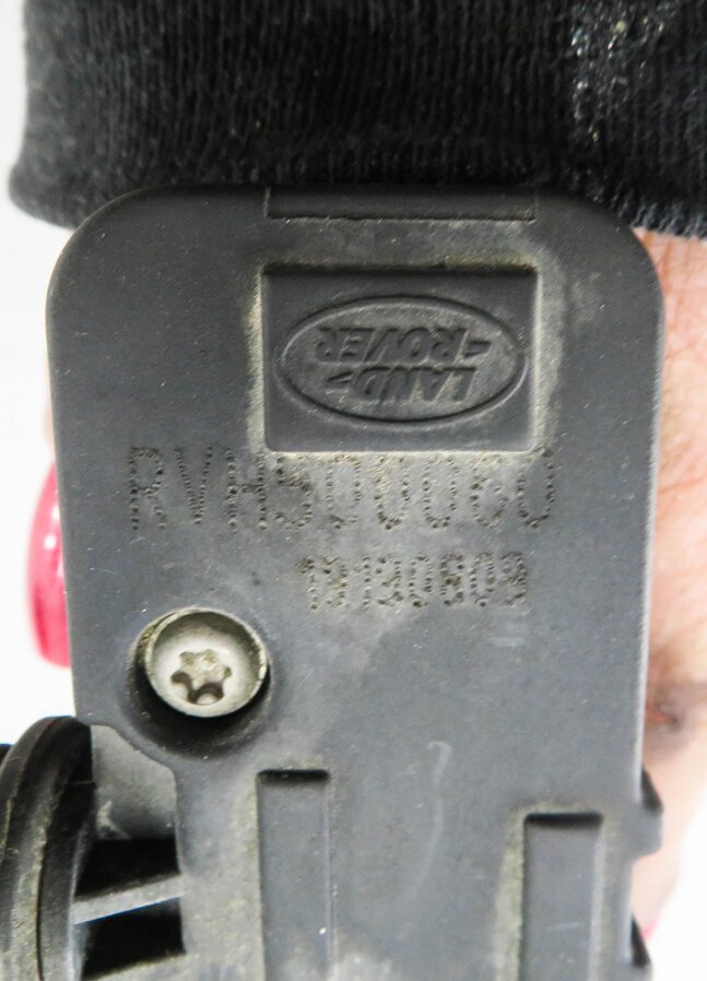 Thumbnail 6: 2010 RANGE ROVER (L322) AIR SUSPENSION VALVE BLOCK SET-3