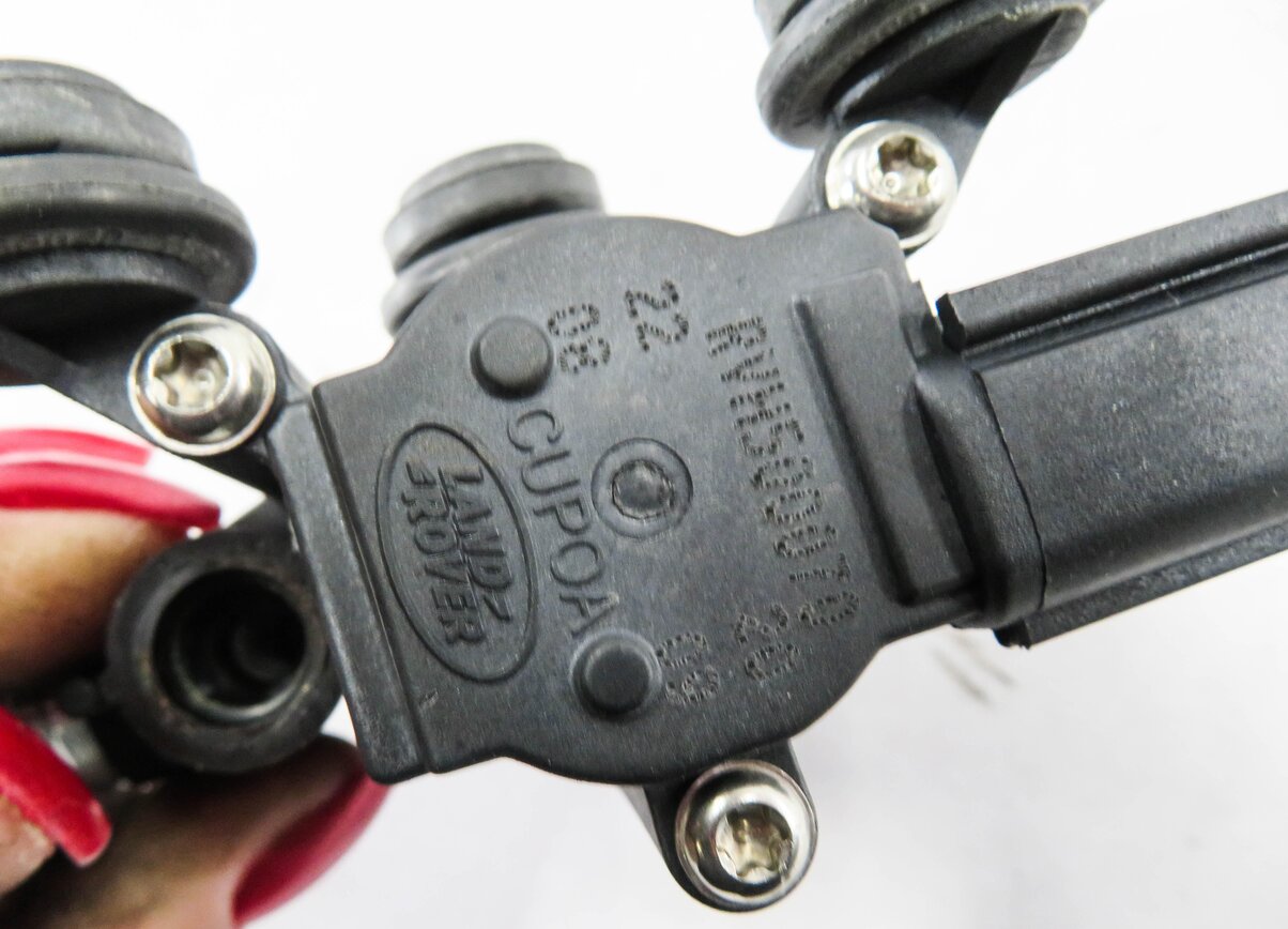 Thumbnail 7: 2010 RANGE ROVER (L322) AIR SUSPENSION VALVE BLOCK SET-3