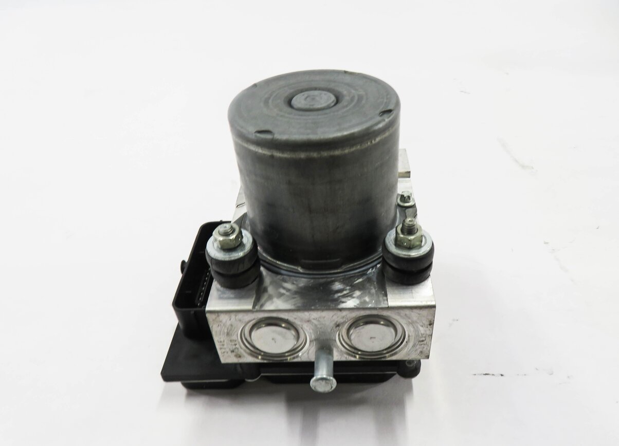 Thumbnail 5: 2010-2012 LAND ROVER LR4 RANGE ROVER SPORT (L320 L322) ABS BRAKE PUMP w/ MODULE