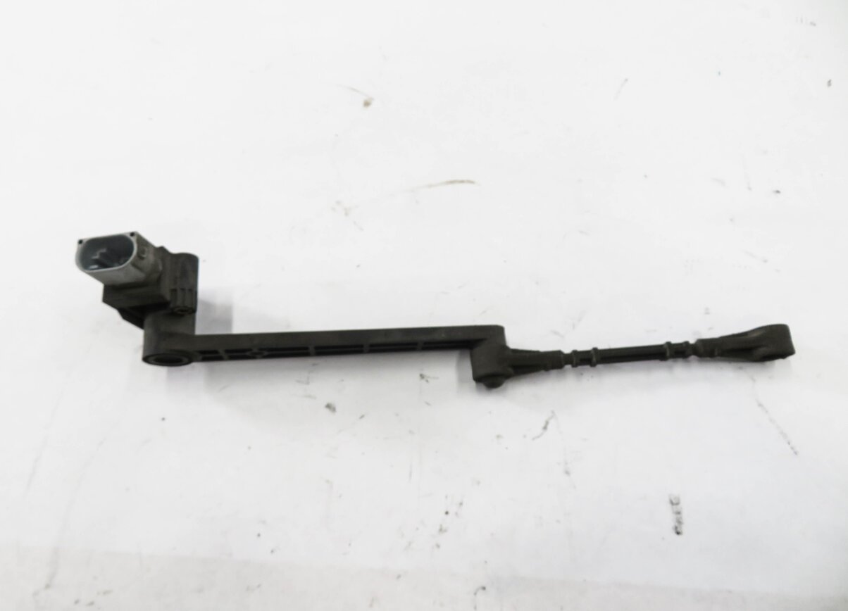 Thumbnail 5: 2010 RANGE ROVER (L322) LEFT DRIVER REAR SUSPENSION HEIGHT LEVEL SENSOR