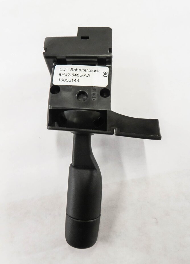 Thumbnail 6: 2010 RANGE ROVER (L322) STEERING COLUMN ADJUSTMENT SWITCH
