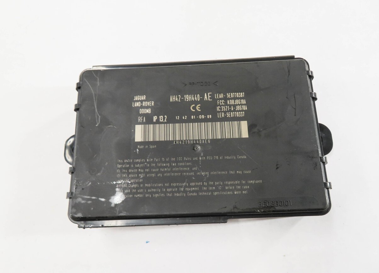 Thumbnail 5: 10-12 RANGE ROVER (L322) 5.0L SUPERCHARGED ENGINE IMMOBILIZER MODULE KEY SET