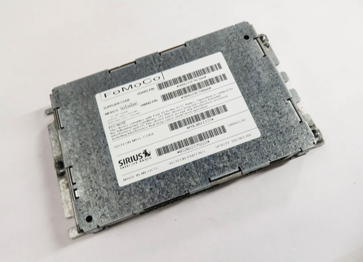 2007-2012 LR3 - RANGE ROVER SPORT (L320) SIRIUS SATELLITE RADIO RECEIVER MODULE