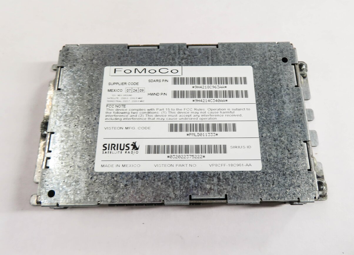 Thumbnail 2: 2007-2012 LR3 - RANGE ROVER SPORT (L320) SIRIUS SATELLITE RADIO RECEIVER MODULE