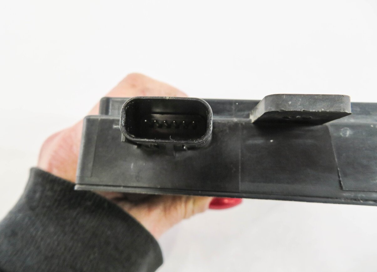 Thumbnail 6: 2010 RANGE ROVER (L322) BLIND SPOT ALERT CONTROL MODULE