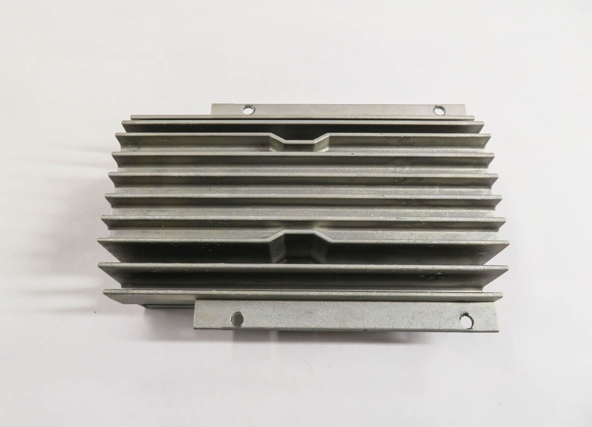 Thumbnail 2: 2010 RANGE ROVER (L322) LOGIC-7 AUDIO SUB SUBWOOFER AMP AMPLIFIER