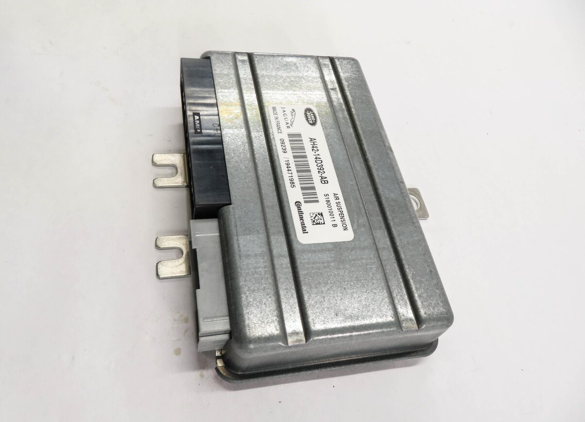 Thumbnail 4: 10-16 LR4 - RANGE ROVER SPORT (L320) AIR SUSPENSION COMPRESSOR MODULE (HITACHI)