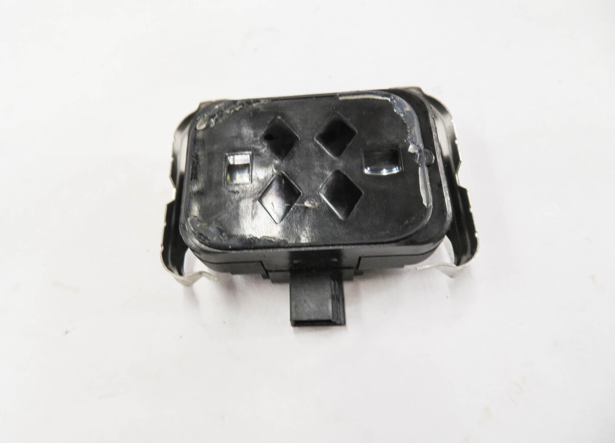 Thumbnail 2: 2010-2016 LR2 LR4 RANGE ROVER SPORT (L320 L322) WINDSHIELD WIPER RAIN SENSOR
