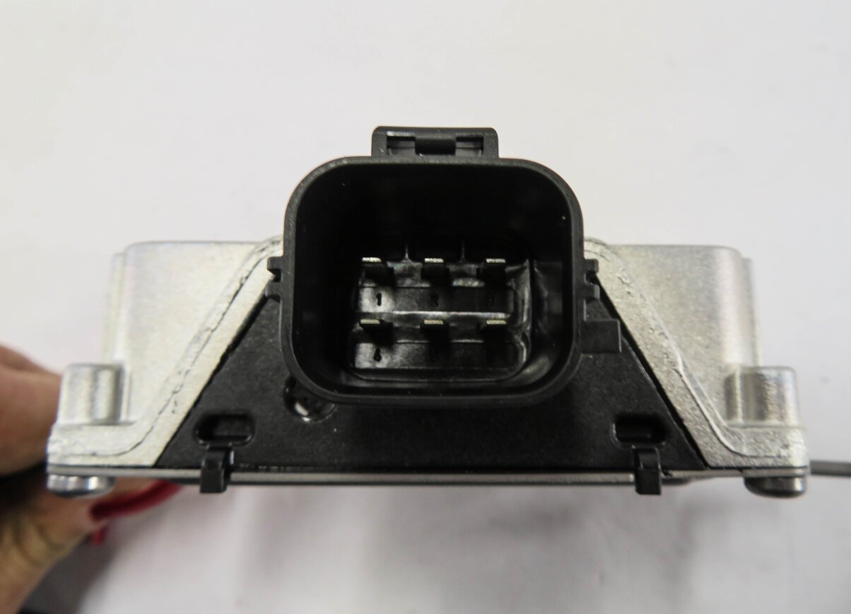 Thumbnail 7: 2010 RANGE ROVER (L322) FUEL PUMP CONTROL MODULE