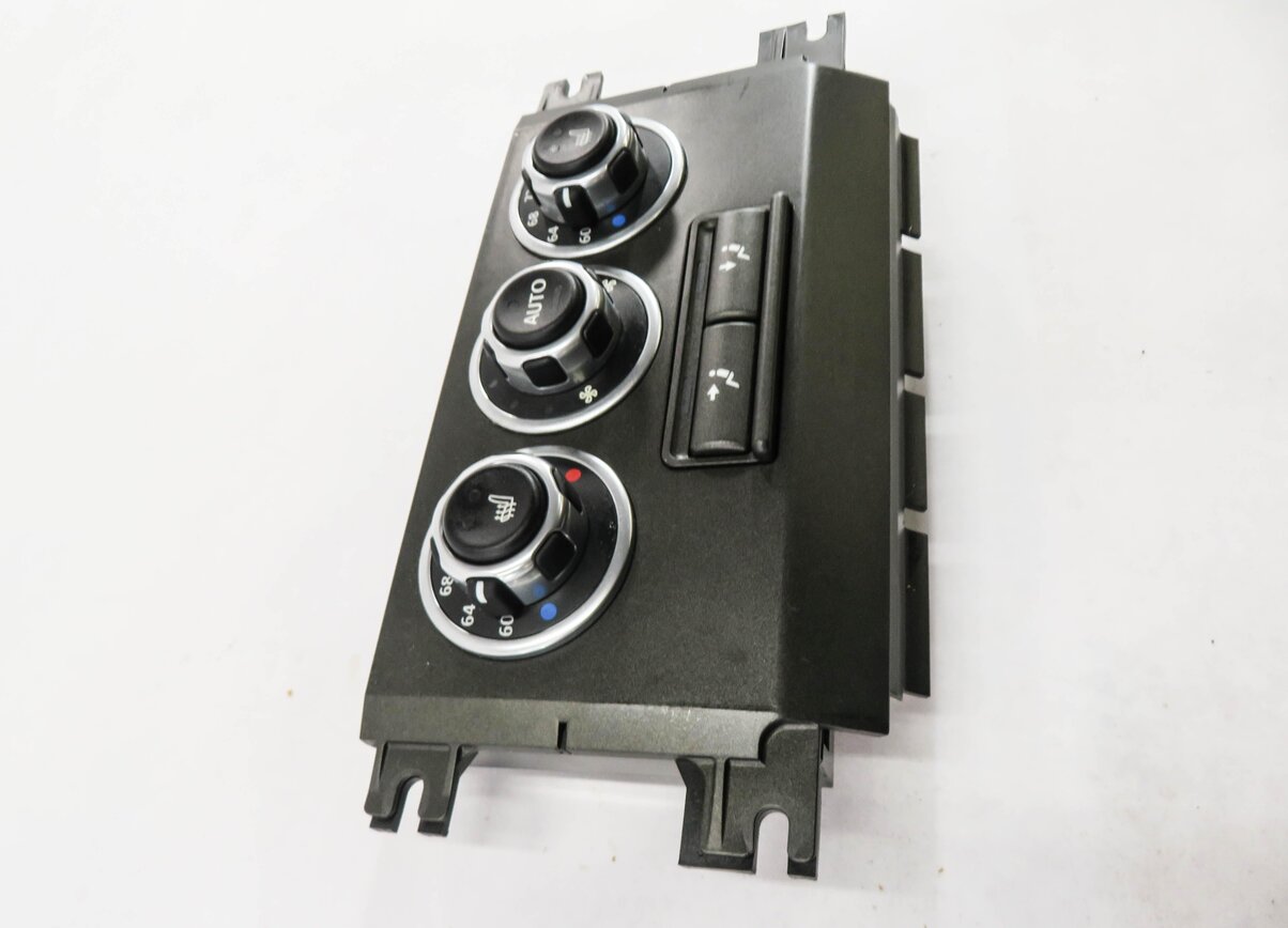 Thumbnail 3: 2010 RANGE ROVER (L322) REAR HEATER A/C TEMPERATURE CLIMATE CONTROL PANEL
