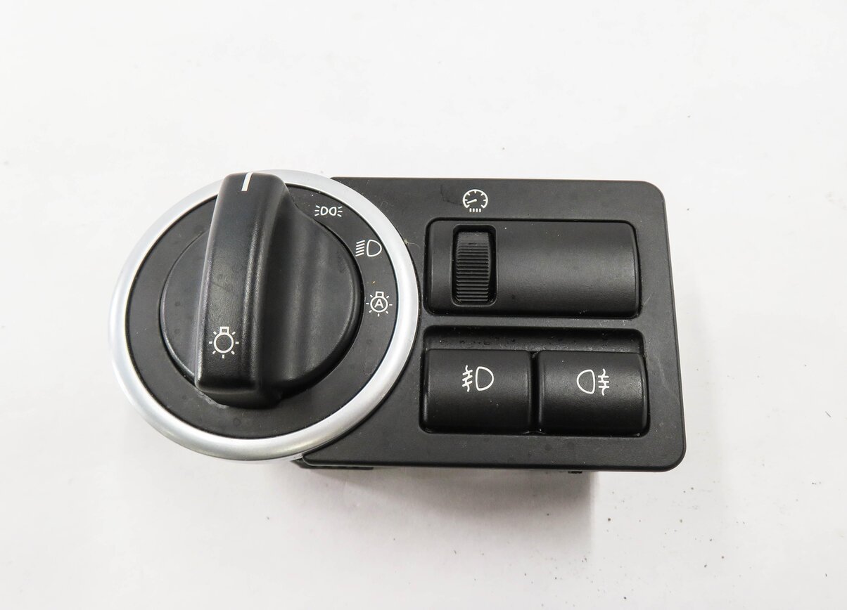 Thumbnail 2: 2007-2013 RANGE ROVER (L322) HEADLIGHT FOG LIGHT DIMMER SWITCH KNOB (BLACK)