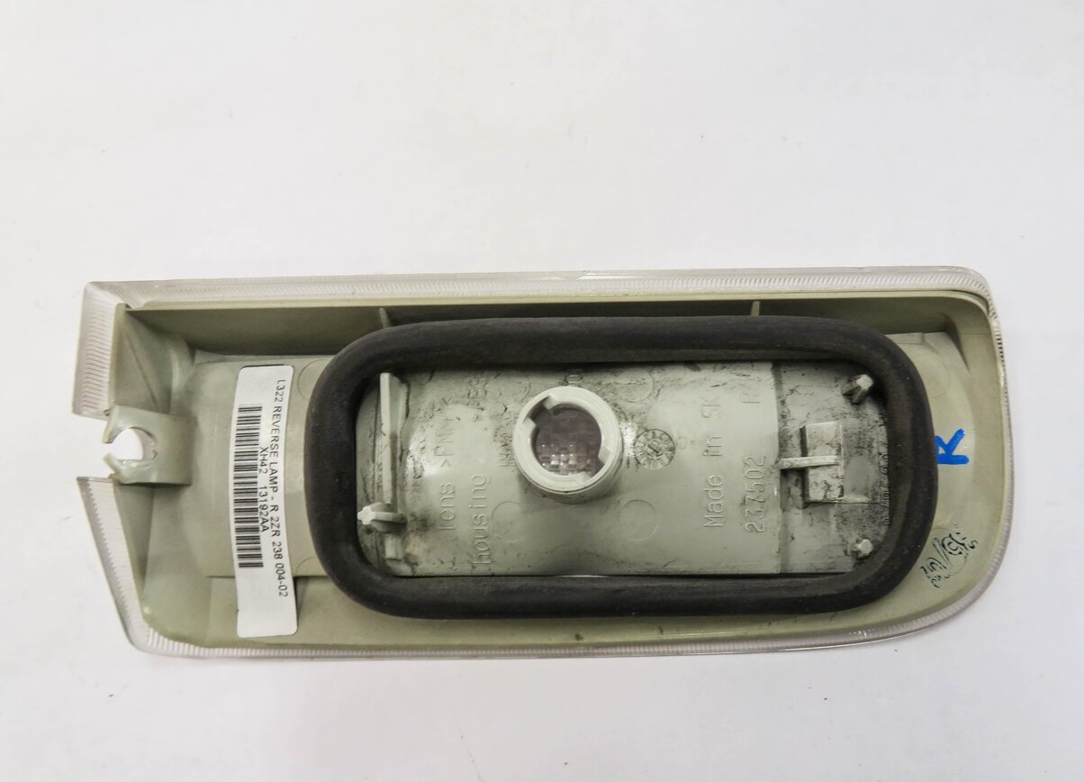 Thumbnail 6: 2010 RANGE ROVER (L322) RIGHT PASSENGER REAR REVERSE LIGHT LAMP