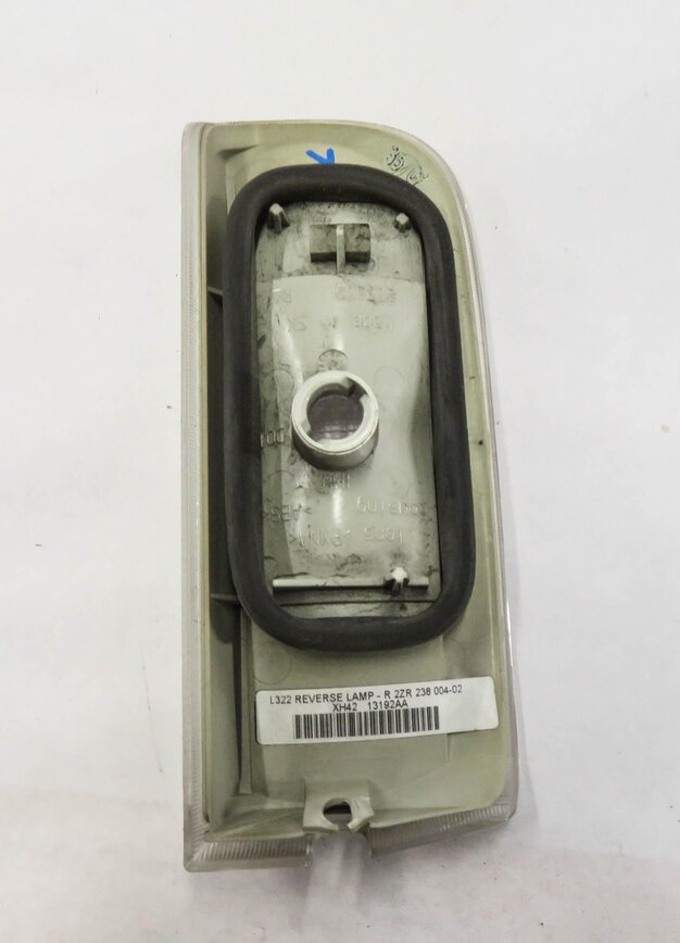 Thumbnail 7: 2010 RANGE ROVER (L322) RIGHT PASSENGER REAR REVERSE LIGHT LAMP