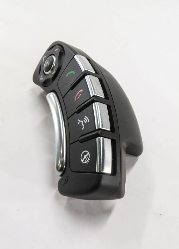 Thumbnail 3: 2010 RANGE ROVER (L322) RIGHT STEERING WHEEL SWITCH BUTTON (HEATED)