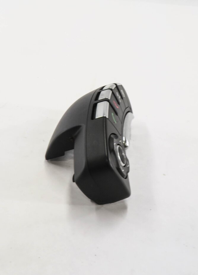 Thumbnail 4: 2010 RANGE ROVER (L322) RIGHT STEERING WHEEL SWITCH BUTTON (HEATED)