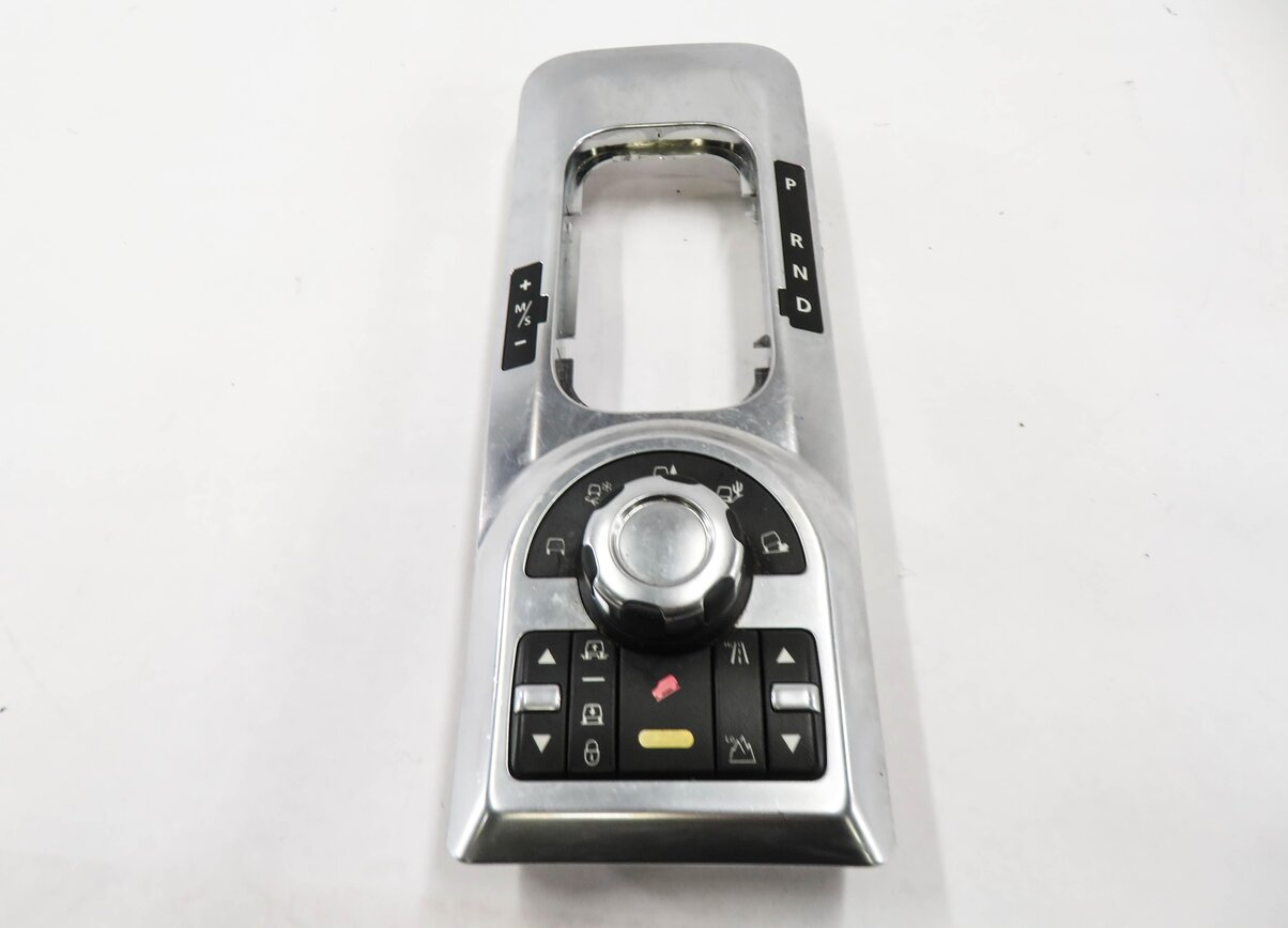 Thumbnail 3: 2010 RANGE ROVER (L322) SHIFTER TRIM w/ TERRAIN CONTROL SWITCH