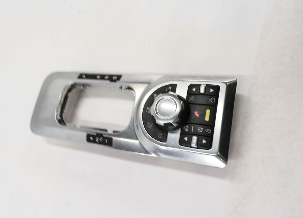 Thumbnail 4: 2010 RANGE ROVER (L322) SHIFTER TRIM w/ TERRAIN CONTROL SWITCH
