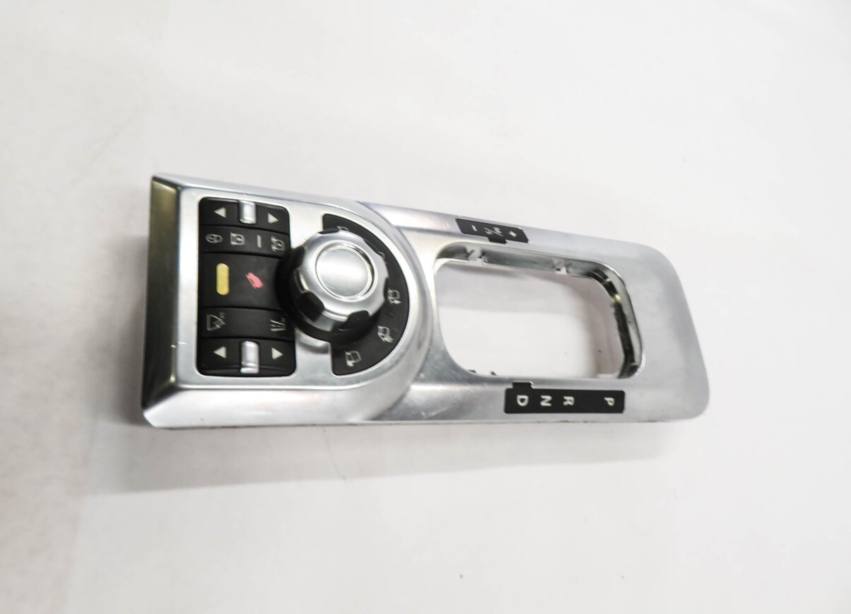 Thumbnail 5: 2010 RANGE ROVER (L322) SHIFTER TRIM w/ TERRAIN CONTROL SWITCH
