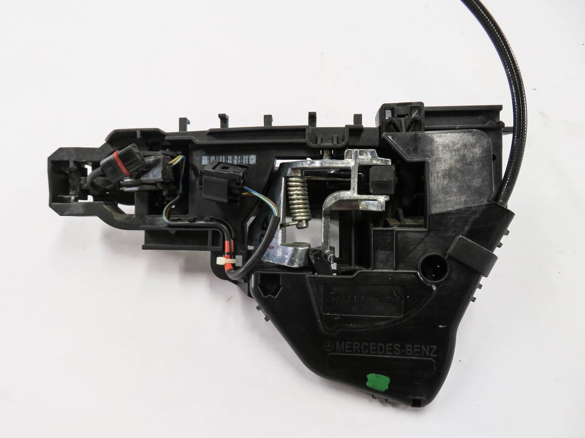Thumbnail 6: 2009 MERCEDES GL320 (X164) RIGHT REAR EXTERIOR KEYLESS DOOR HANDLE (BLACK)