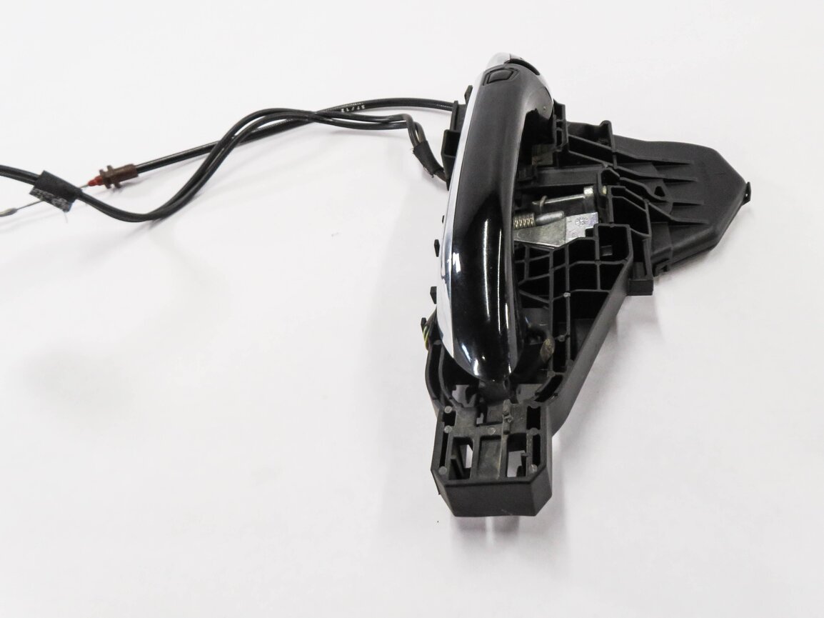 Thumbnail 5: 2009 MERCEDES GL320 (X164) LEFT FRONT DRIVER KEYLESS DOOR HANDLE (BLACK)