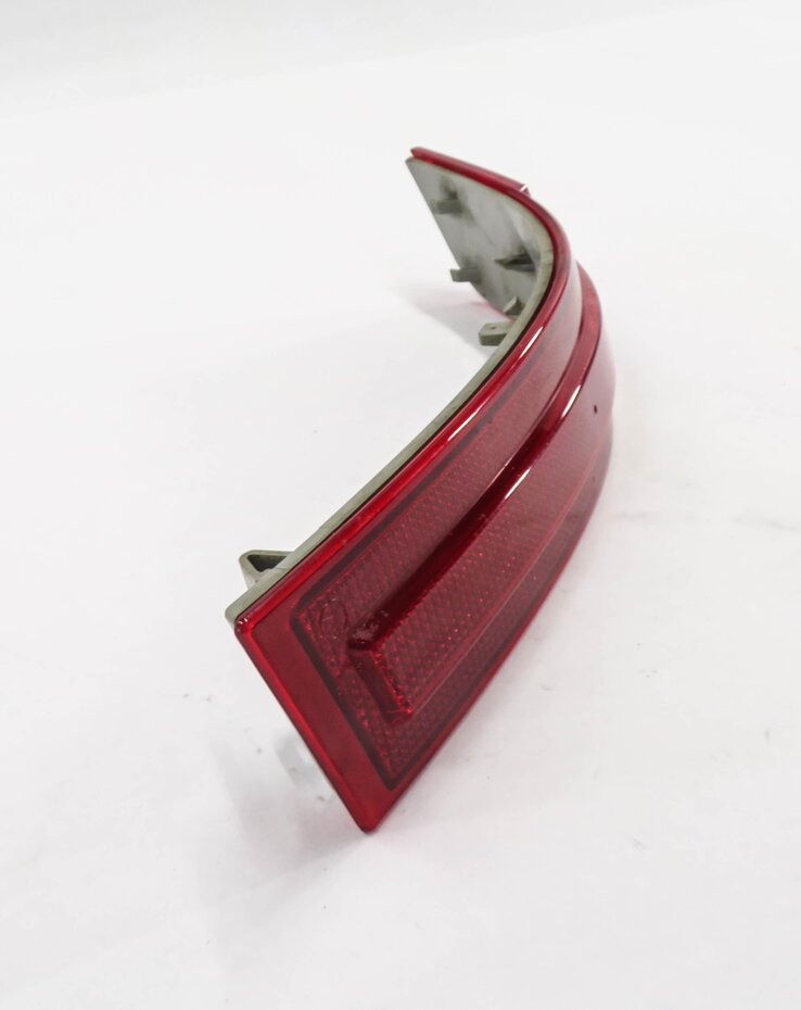 Thumbnail 3: 2009 MERCEDES GL320 (X164) RIGHT PASSENGER REAR BUMPER REFLECTOR
