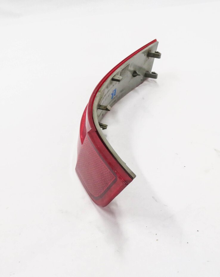 Thumbnail 4: 2009 MERCEDES GL320 (X164) RIGHT PASSENGER REAR BUMPER REFLECTOR