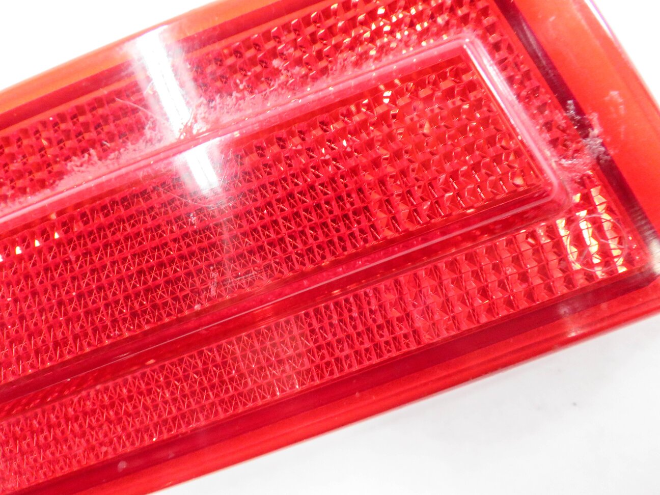 Thumbnail 7: 2009 MERCEDES GL320 (X164) RIGHT PASSENGER REAR BUMPER REFLECTOR