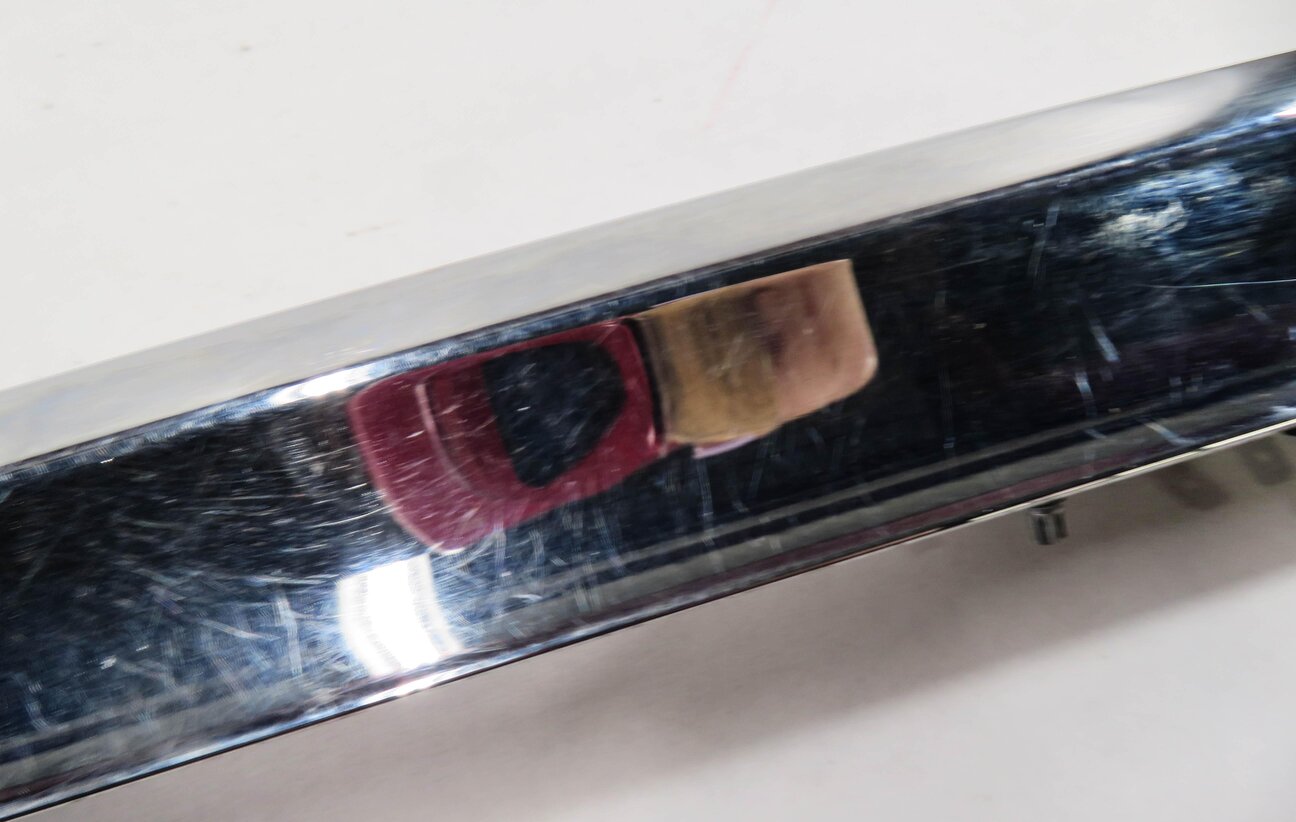 Thumbnail 8: 2009 MERCEDES GL320 (X164) REAR TRUNK HANDLE w/ LICENSE PLATE LIGHTS (CHROME)