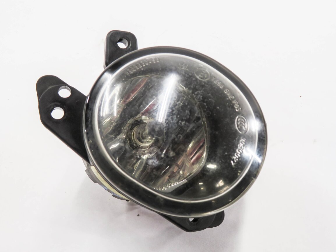 Thumbnail 1: 2006-2013 MERCEDES C300 C350 GL320 GL450 GL550 ML320 ML350 - RIGHT FOGLIGHT LAMP
