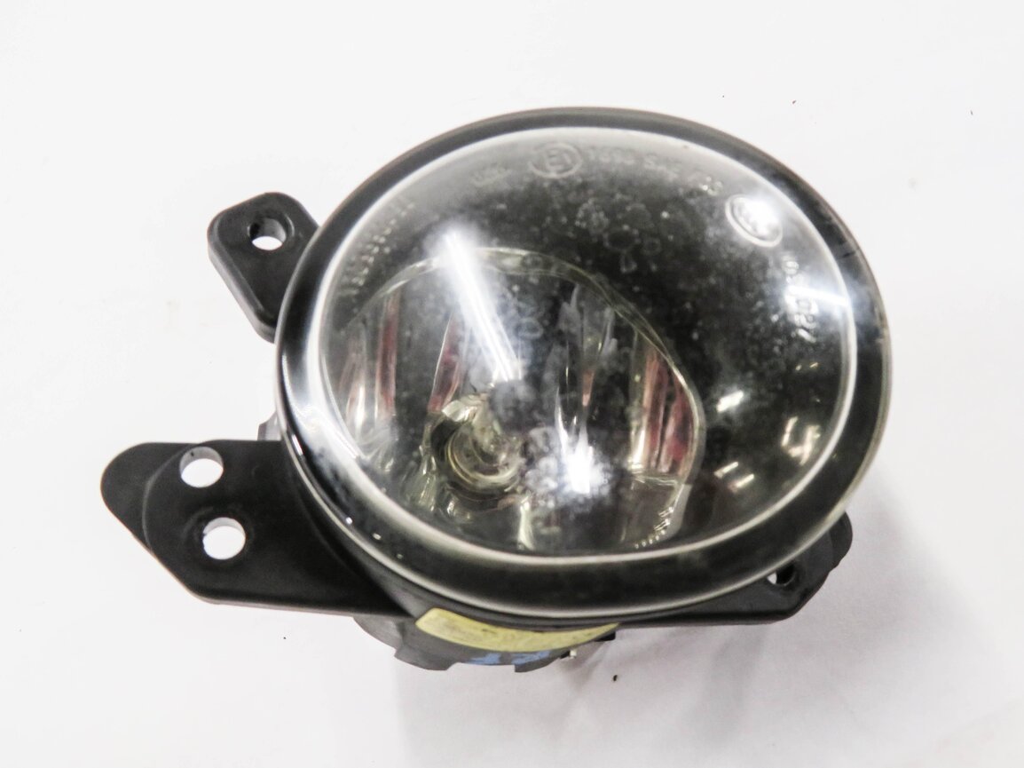 Thumbnail 2: 2006-2013 MERCEDES C300 C350 GL320 GL450 GL550 ML320 ML350 - RIGHT FOGLIGHT LAMP