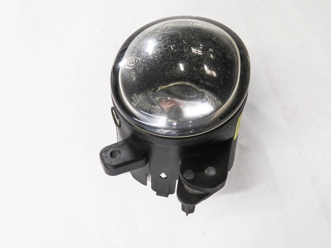 Thumbnail 3: 2006-2013 MERCEDES C300 C350 GL320 GL450 GL550 ML320 ML350 - RIGHT FOGLIGHT LAMP