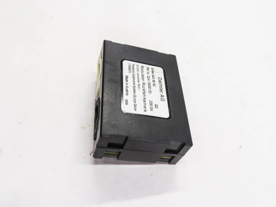 Thumbnail 4: 2009 MERCEDES GL320 (X164) REARVIEW CAMERA CONTROL MODULE