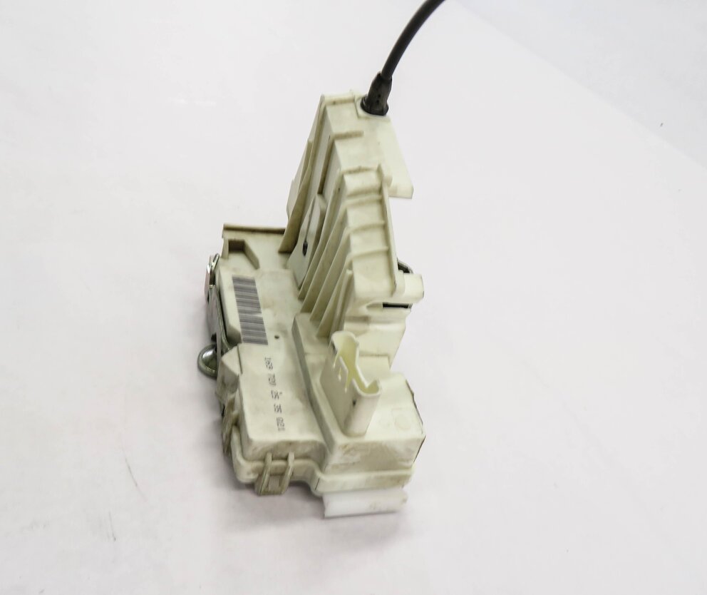 Thumbnail 3: 07-12 MB GL320 GL350 GL450 GL550 ML320 ML350 - LEFT FRONT KEYLESS GO DOOR LATCH