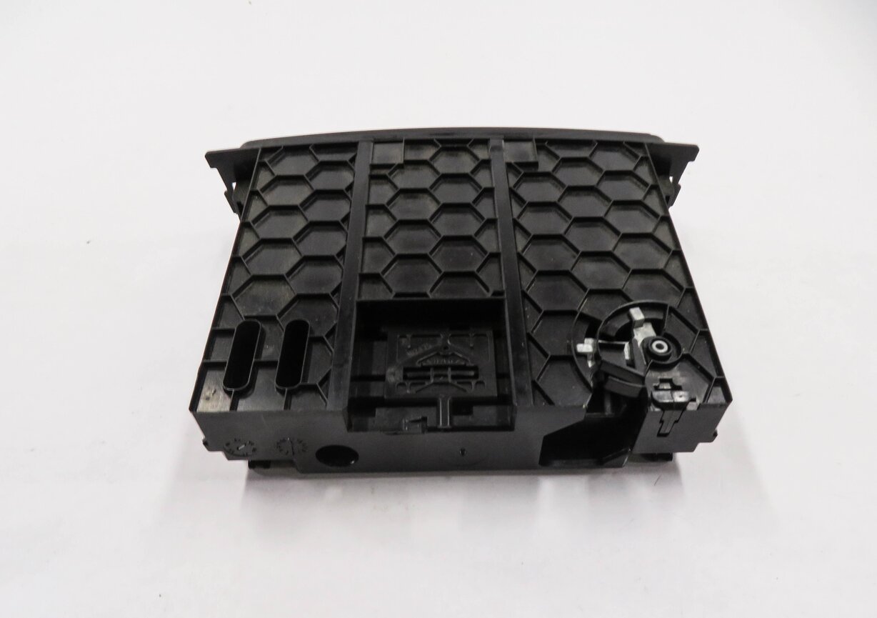 Thumbnail 6: 2009 MERCEDES GL320 (X164) FRONT DASH STORAGE TRAY COMPARTMENT (BIRDS EYE WOOD)