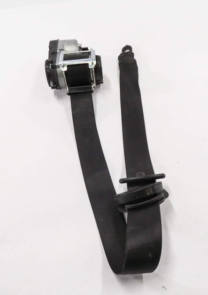 Thumbnail 2: 09 MERCEDES GL320 GL450 GL550 ML320 ML350 RIGHT FRONT SEATBELT RETRACTOR (BLACK)