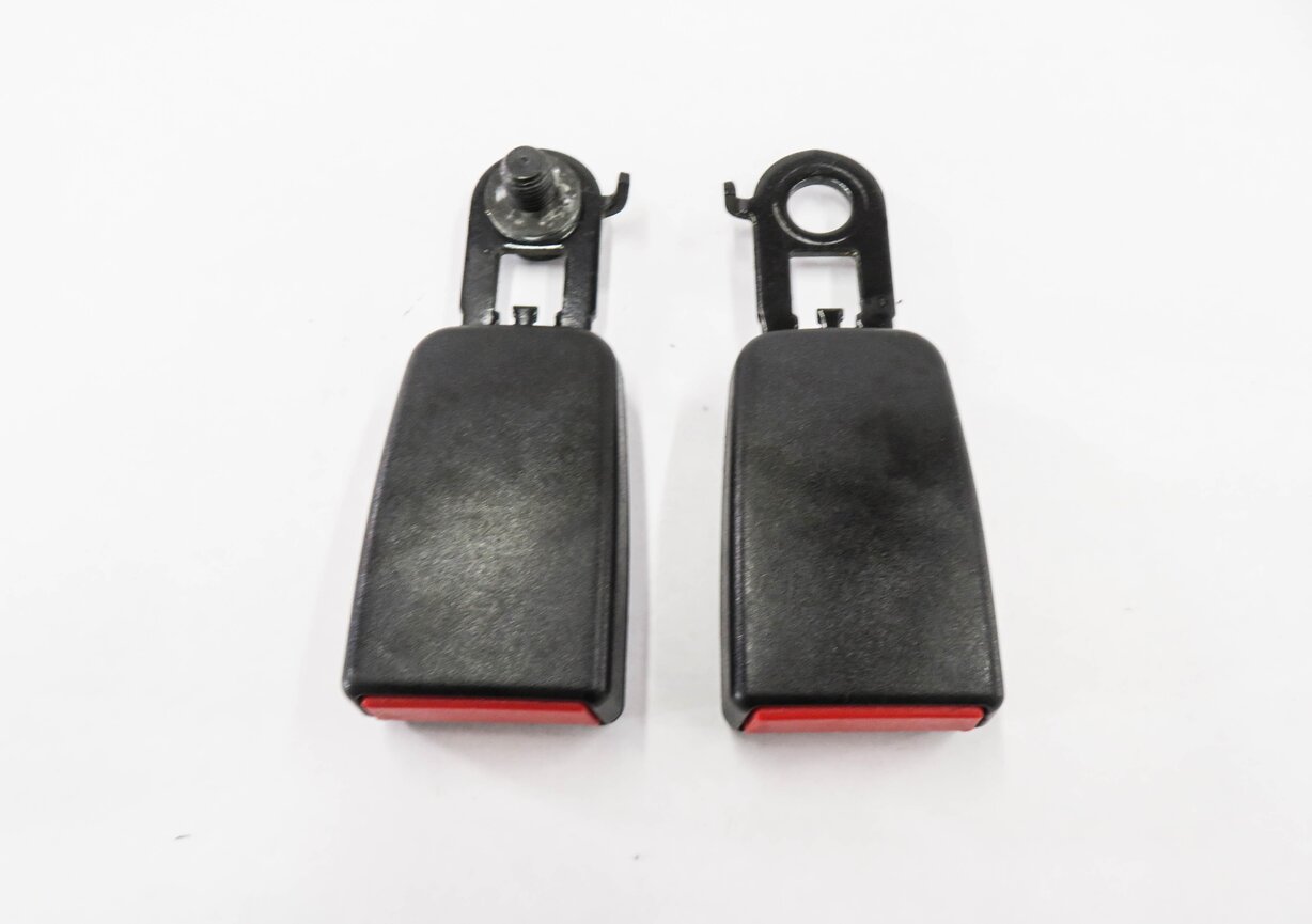 Thumbnail 2: 2009 MERCEDES GL320 (X164) REAR 3rd ROW SEAT SEATBELT BUCKLE RECEIVER SET-2
