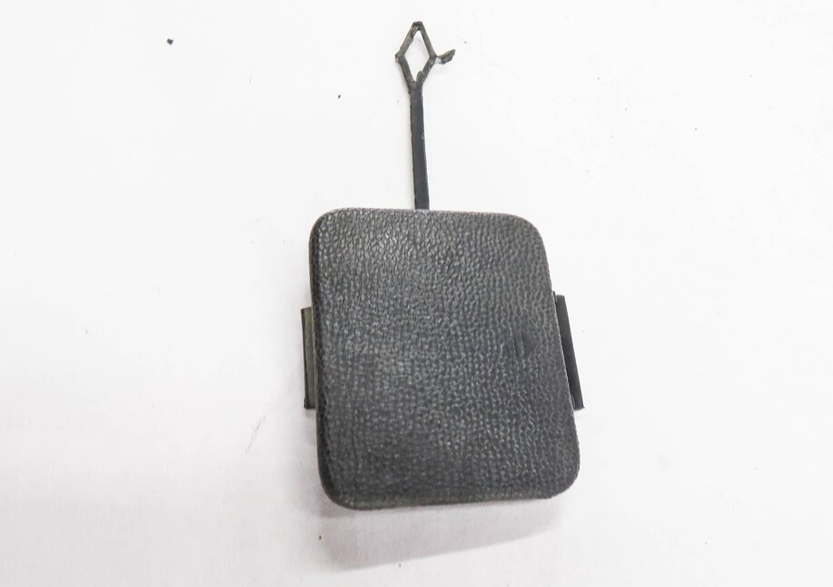 Thumbnail 4: 2009 MERCEDES GL320 (X164) REAR TOW HOOK COVER TRIM (BLACK