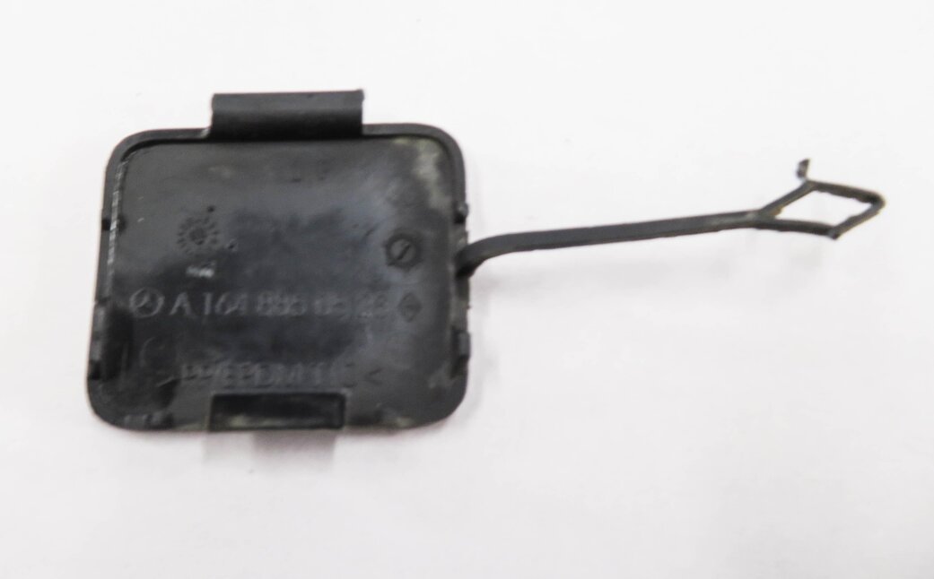 Thumbnail 5: 2009 MERCEDES GL320 (X164) REAR TOW HOOK COVER TRIM (BLACK
