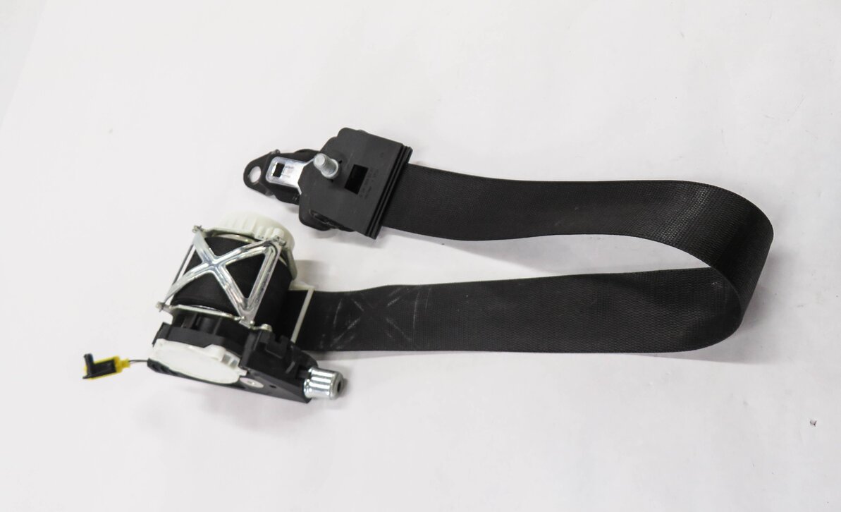 Thumbnail 4: 2009 MERCEDES GL320 (X164) REAR 2nd ROW SEAT - RIGHT SEATBELT RETRACTOR (BLACK)