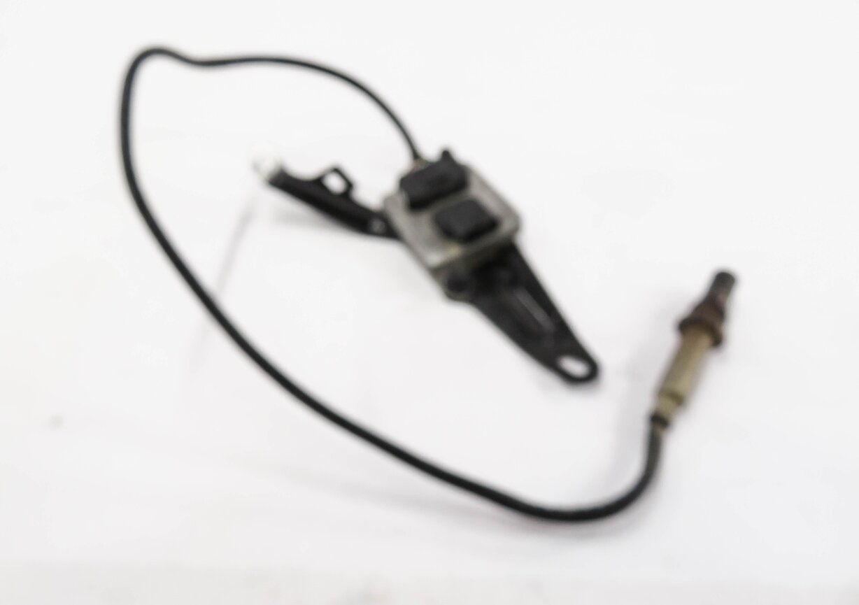 Thumbnail 2: 2009 MERCEDES GL320 (X164) 3.0L OM642 DIESEL - PRE CAT NOX NITROGEN OXIDE SENSOR
