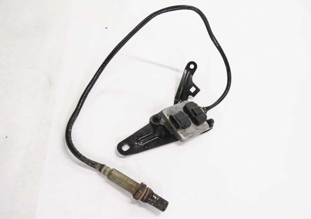 Thumbnail 4: 2009 MERCEDES GL320 (X164) 3.0L OM642 DIESEL - PRE CAT NOX NITROGEN OXIDE SENSOR