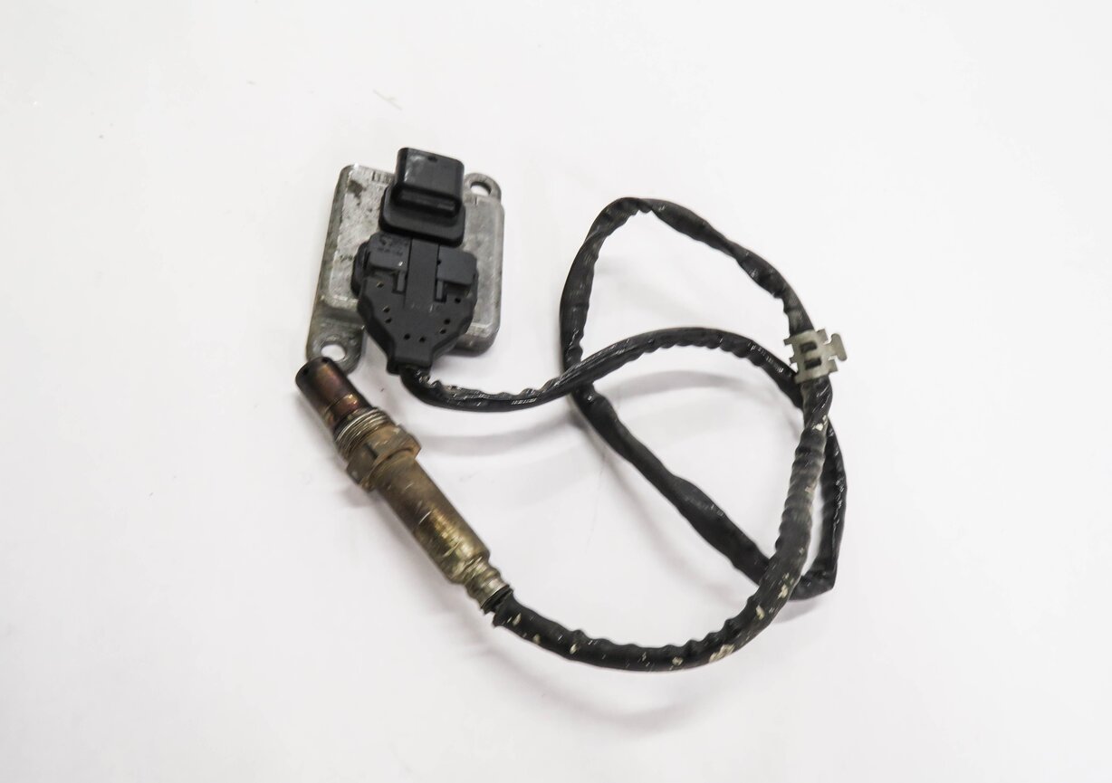 Thumbnail 3: 2009 MERCEDES GL320 (X164) 3.0L OM642 DIESEL POST CAT NOX NITROGEN OXIDE SENSOR