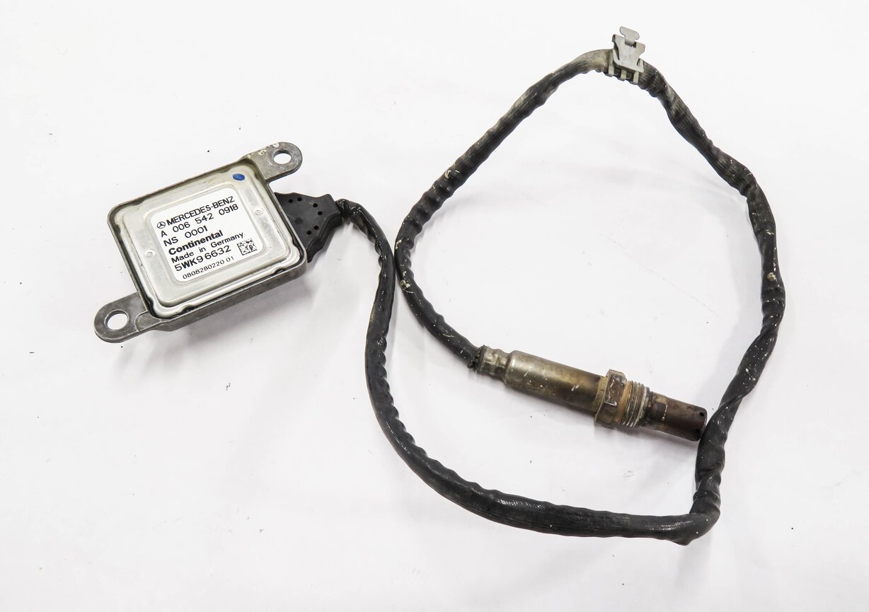 Thumbnail 5: 2009 MERCEDES GL320 (X164) 3.0L OM642 DIESEL POST CAT NOX NITROGEN OXIDE SENSOR
