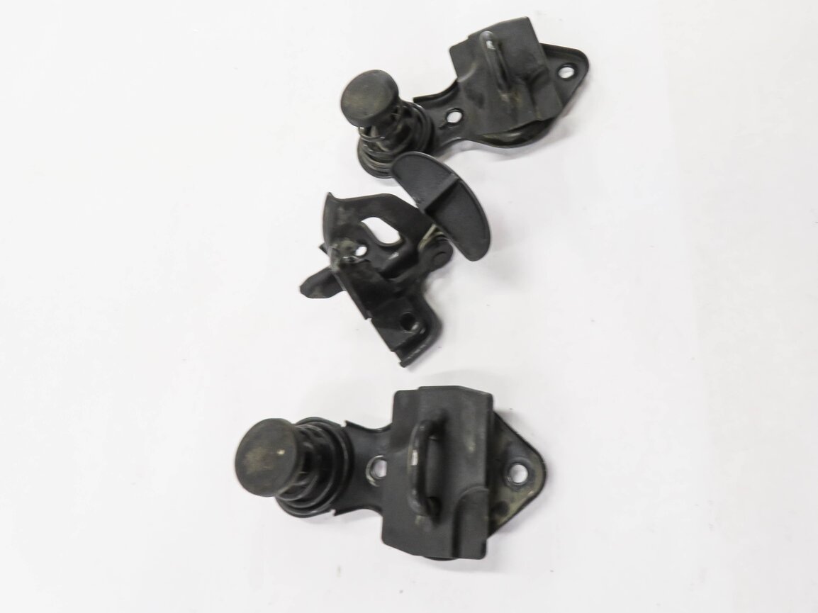 Thumbnail 4: 2009 MERCEDES GL320 (X164) FRONT HOOD SAFETY LATCH SPRING SET