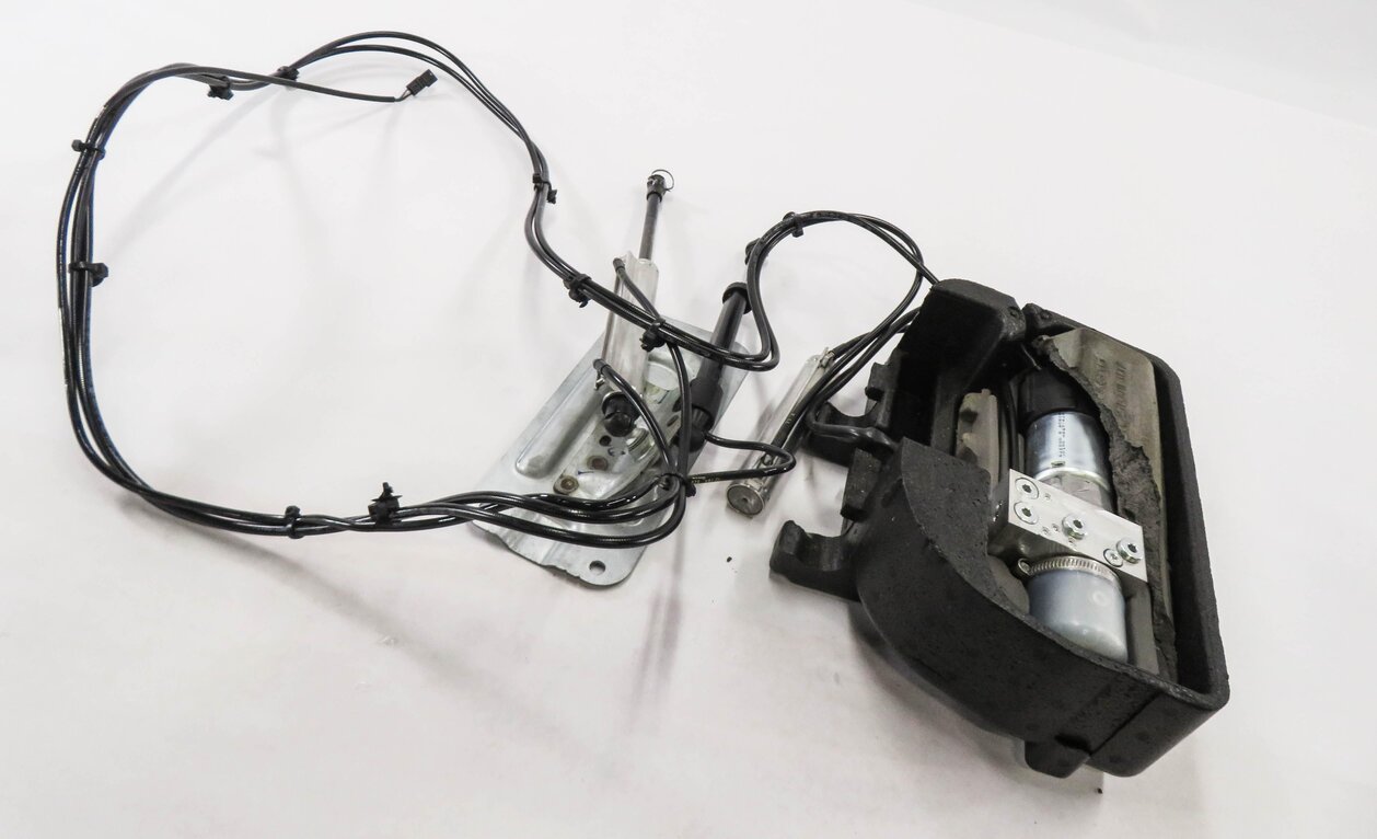 Thumbnail 2: 2007-2009 MERCEDES GL320 GL450 GL550 (X164) REAR TRUNK LIFT MOTOR w/ RAM & LINES