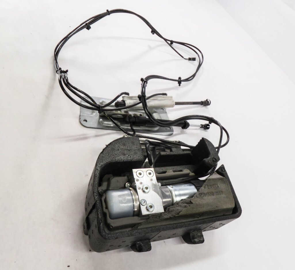 Thumbnail 4: 2007-2009 MERCEDES GL320 GL450 GL550 (X164) REAR TRUNK LIFT MOTOR w/ RAM & LINES