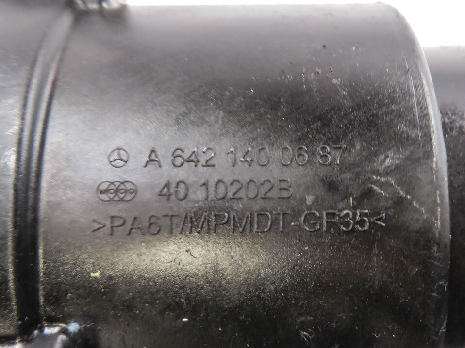 Thumbnail 12: 2009 MERCEDES GL320 (X164) 3.0L OM642 DIESEL - INTERCOOLER PIPE w/ MUFFLER