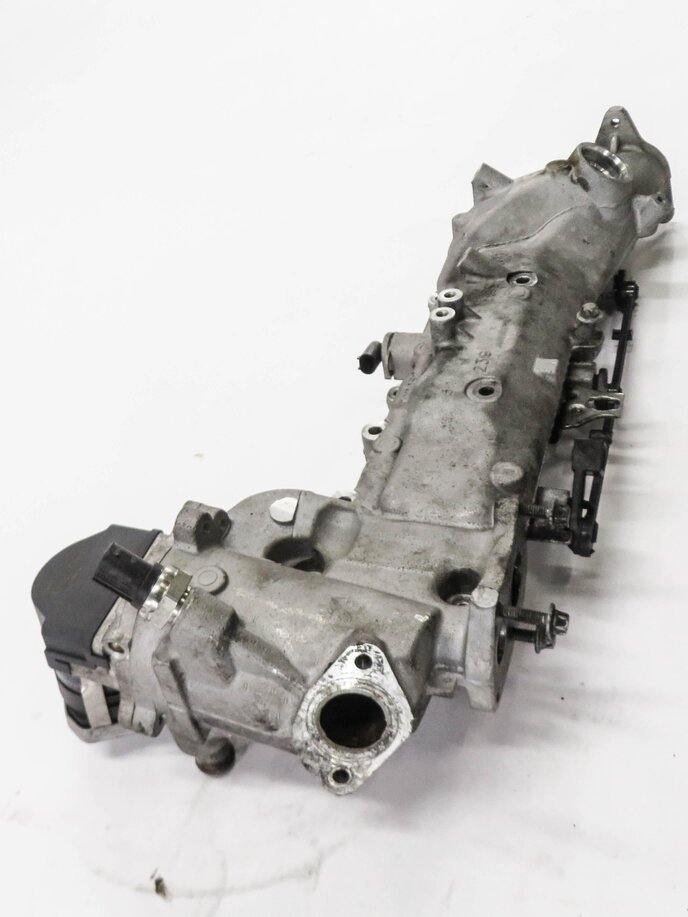 Thumbnail 3: 09-17 MERCEDES GL320 GL350 ML320 ML350 R350 3.0L DIESEL - LEFT INTAKE MANIFOLD