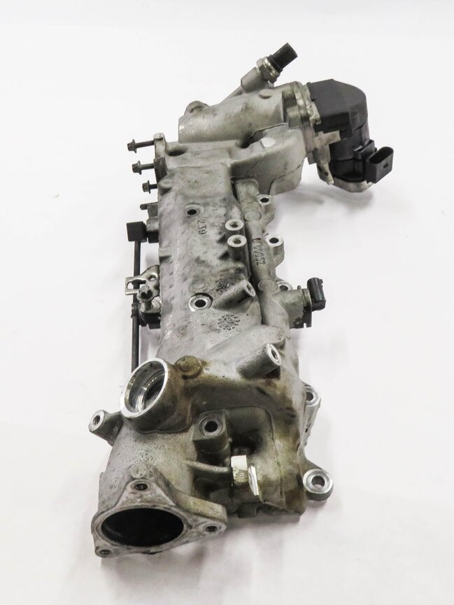 Thumbnail 4: 09-17 MERCEDES GL320 GL350 ML320 ML350 R350 3.0L DIESEL - LEFT INTAKE MANIFOLD