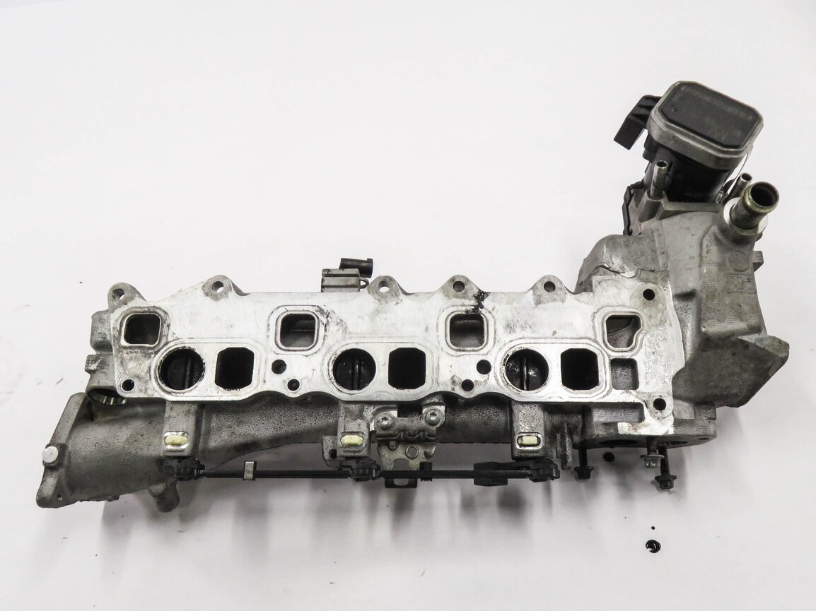 Thumbnail 6: 09-17 MERCEDES GL320 GL350 ML320 ML350 R350 3.0L DIESEL - LEFT INTAKE MANIFOLD